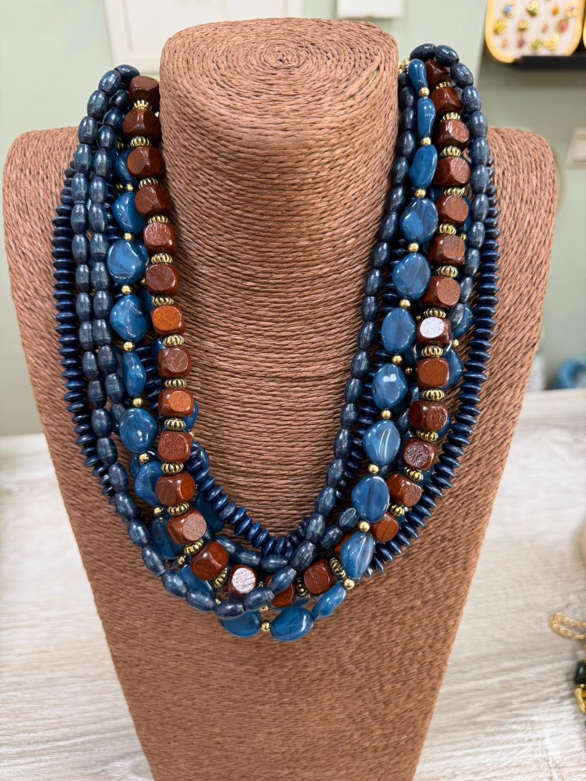 COLLAR MAROMA