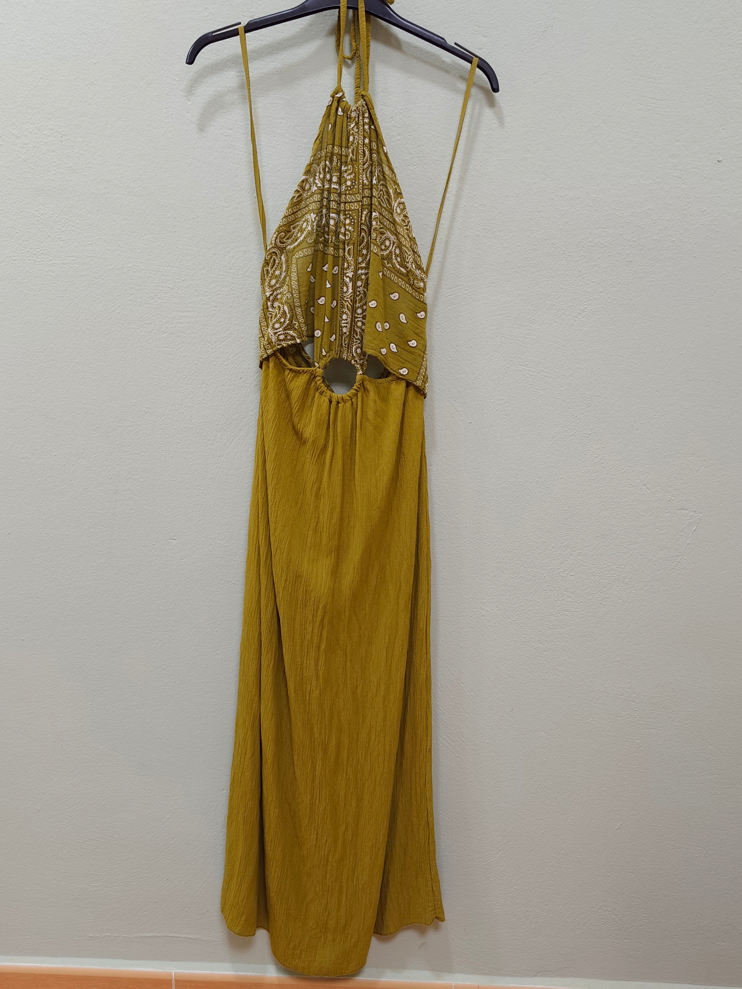 VESTIDO PAÑOLETA