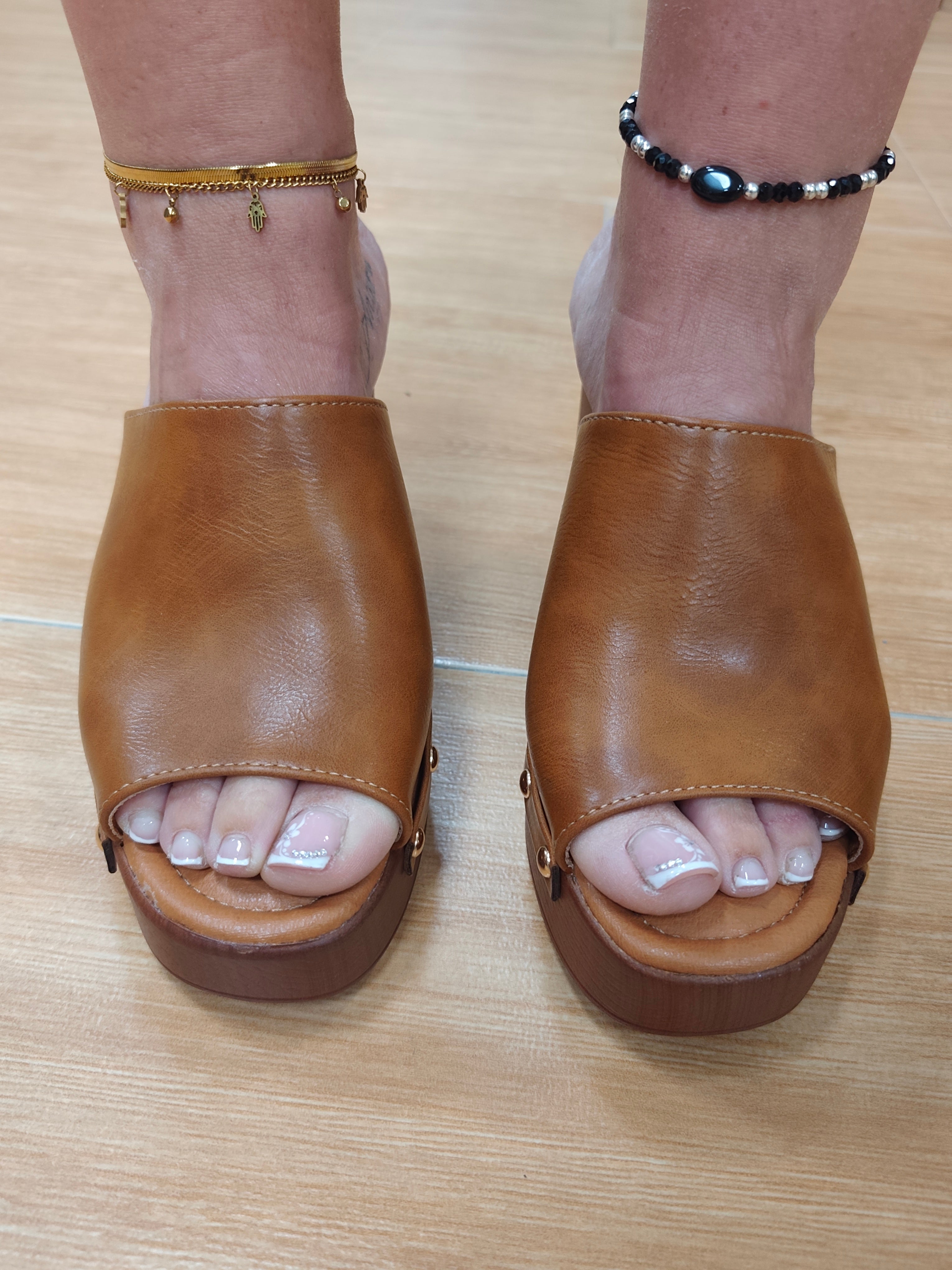 TACON ZUECO CAMEL
