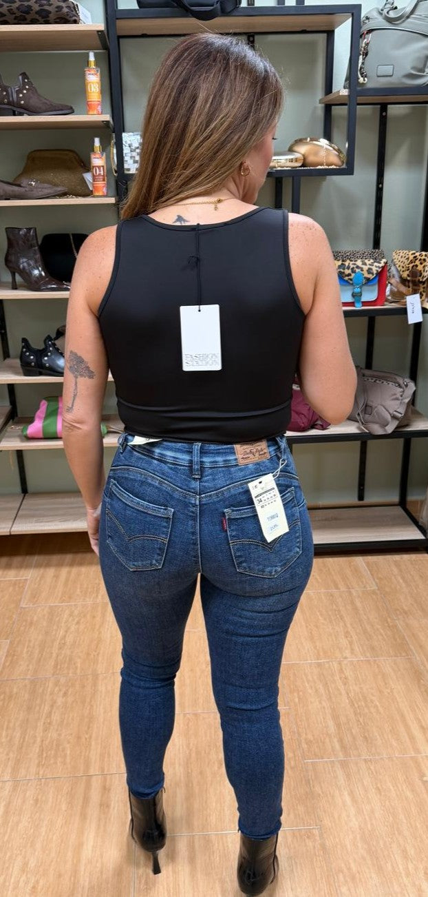 PANTALON VAQUERO CON FAJA