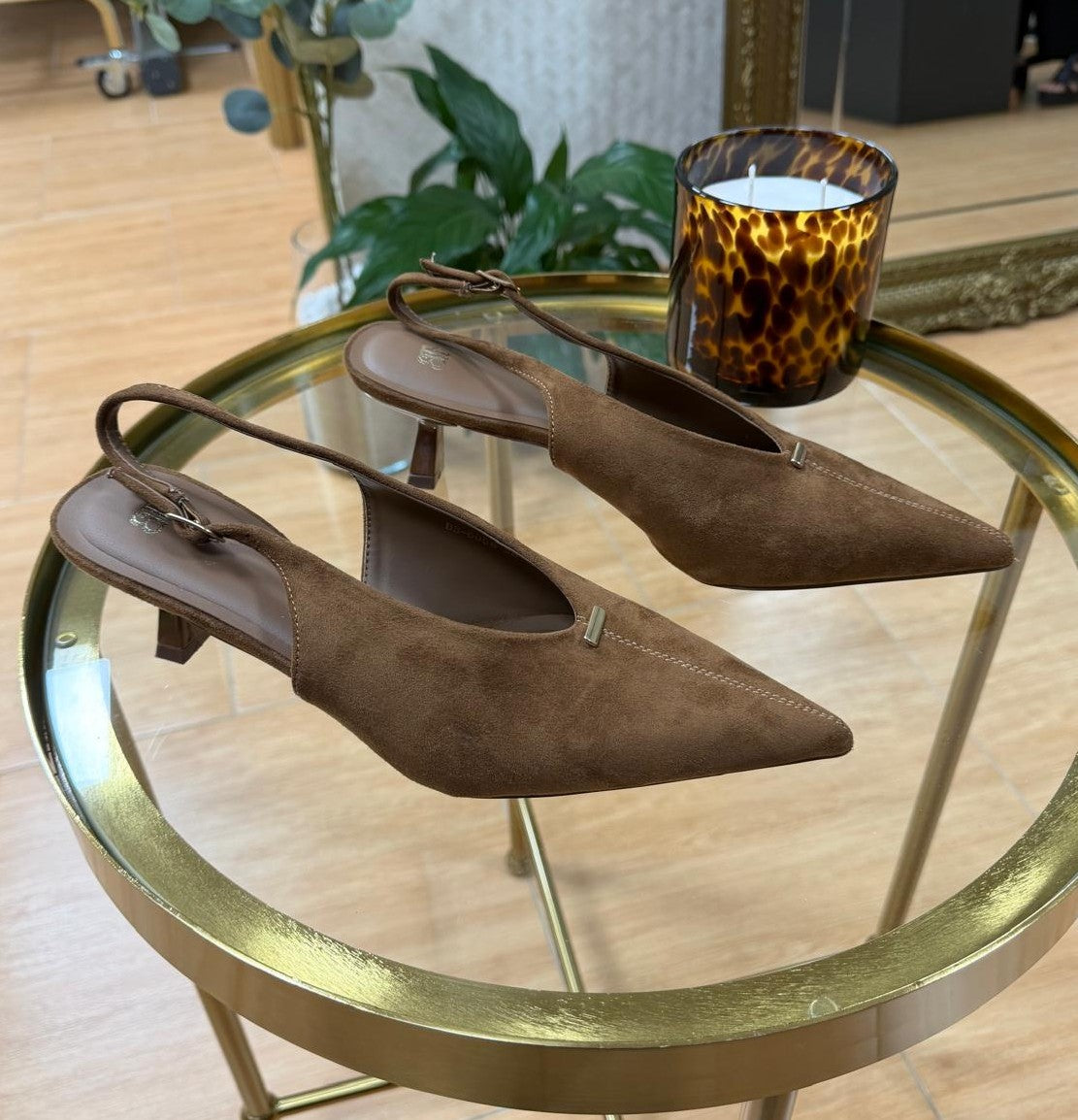 TACONES